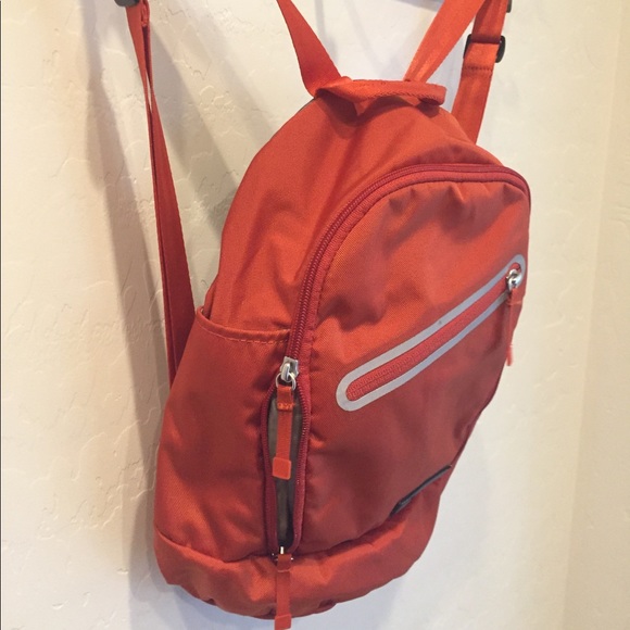 REI Handbags - REI trail pack